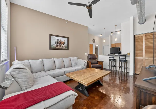 201-w-lancaster-ave-406-fort-worth-tx-76102/hzid_6d0ca92e