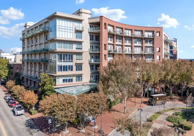 5055-addison-cir-731-addison-tx-75001/hzid_0f734592