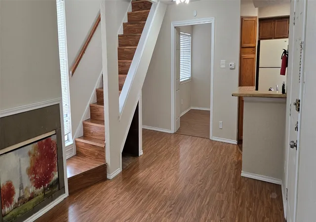9805-walnut-st-204-dallas-tx-75243/hzid_b4a3e14a
