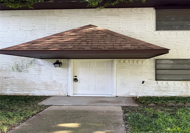 1723-e-grauwyler-rd-122-irving-tx-75061/hzid_cbd95d74