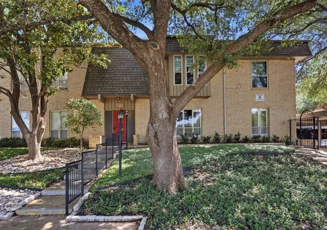 4320-bellaire-dr-s-225w-fort-worth-tx-76109/hzid_a456e7a2