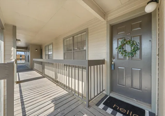 218-n-texas-blvd-306-denton-tx-76201/hzid_d254b0d1