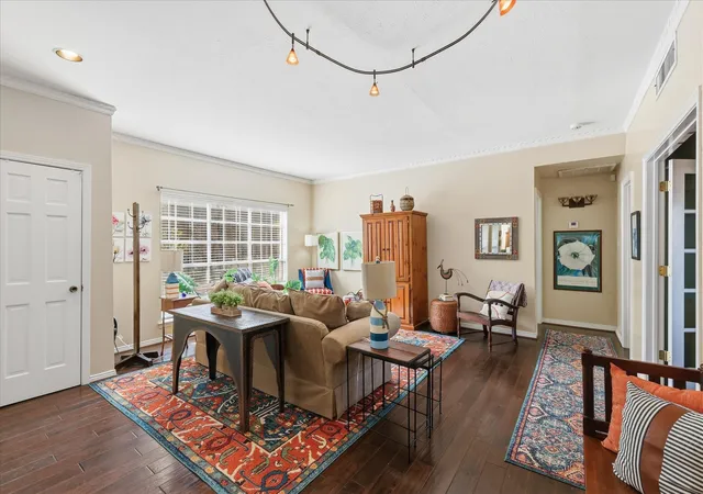 4415-s-bellaire-dr-s-202s-fort-worth-tx-76109/hzid_2e03fab7