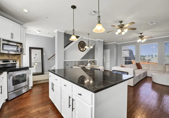 2700-club-ridge-dr-8-lewisville-tx-75067/hzid_14656727