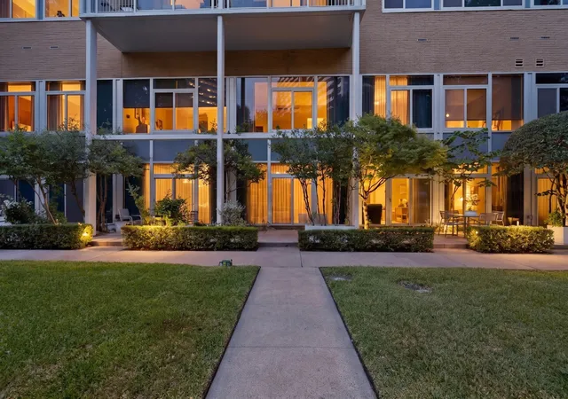 3883-turtle-creek-blvd-404-dallas-tx-75219/hzid_4d12be20