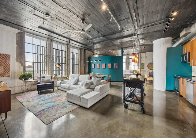 1122-jackson-st-413-dallas-tx-75202/hzid_0c528a40