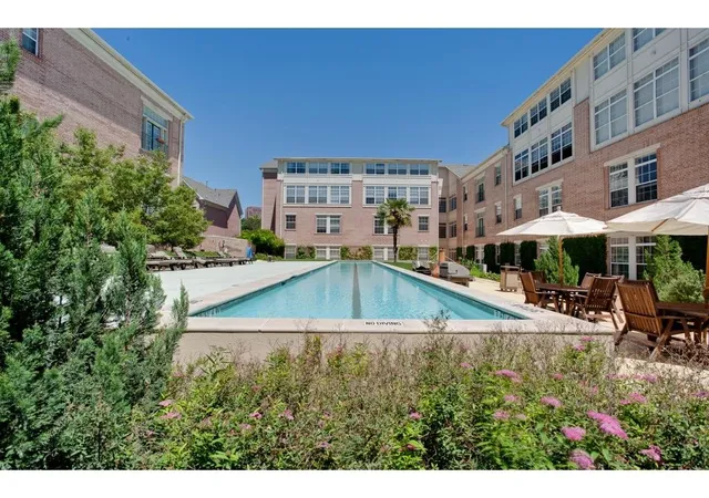 2305-worthington-st-135-dallas-tx-75204/hzid_e2f72cb2