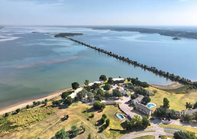 114-harbor-dr-219-bridgeport-tx-76426/hzid_b4de895f