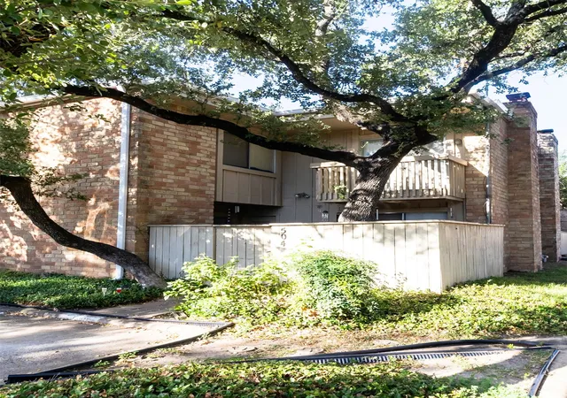 8340-fathom-cir-504-austin-tx-78750/hzid_37d40a7b