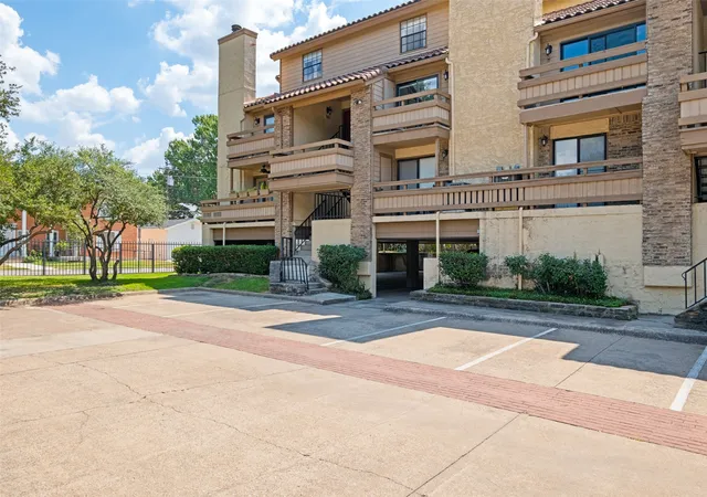 7640-w-greenway-blvd-8k-dallas-tx-75209/hzid_5cffa2a3