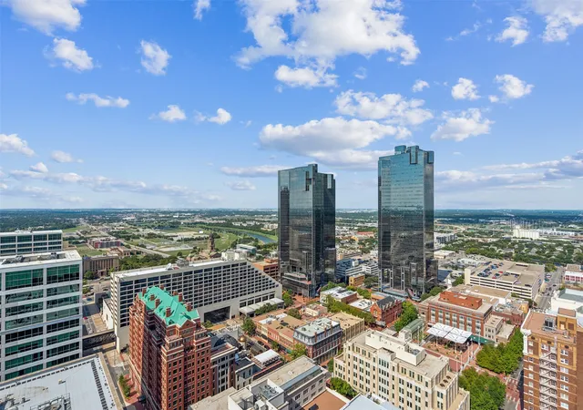 500-throckmorton-st-2702-fort-worth-tx-76102/hzid_a58d43ca