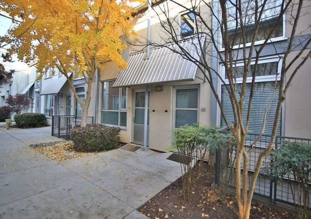 1661-la-france-st-ne-305-atlanta-ga-30307/hzid_b0276df6
