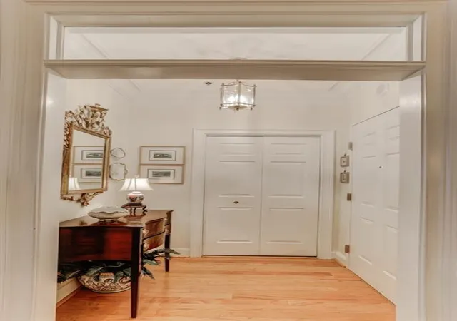 2499-peachtree-rd-ne-502-atlanta-ga-30305/hzid_3f749c02