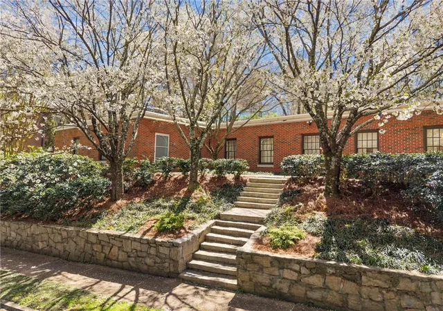 1933-mclendon-ave-ne-b-atlanta-ga-30307/hzid_4b5c5ba8