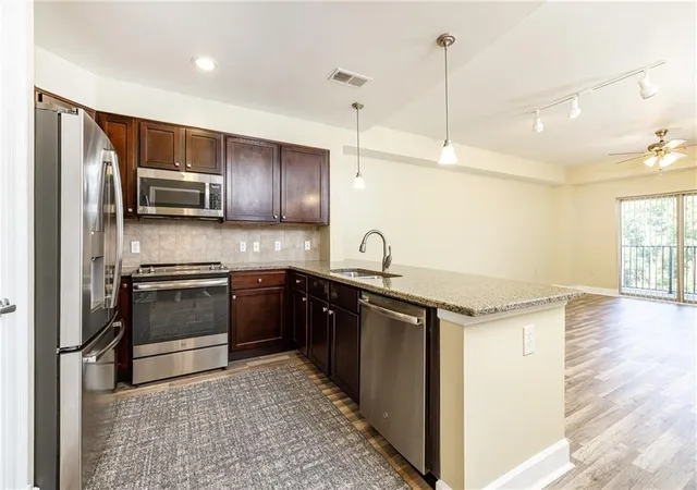 200-river-vista-dr-506-atlanta-ga-30339/hzid_199643d2