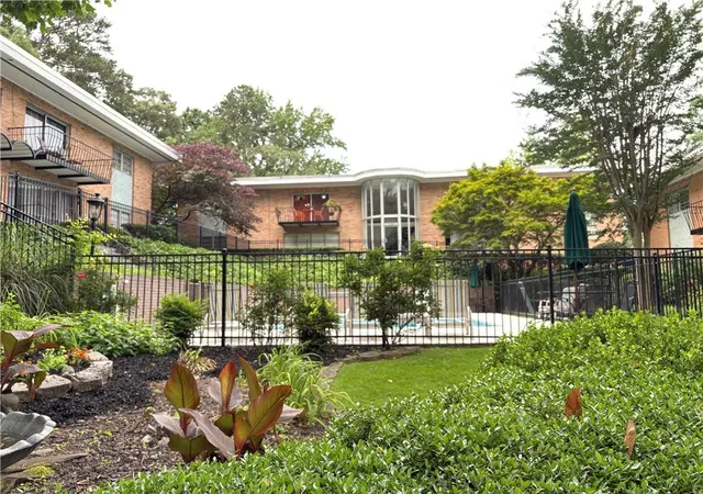1233-woodland-ave-ne-5-atlanta-ga-30324/hzid_3a2a685c