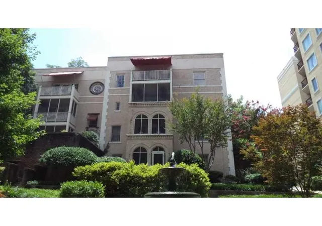 2222-peachtree-rd-nw-c7-atlanta-ga-30309/hzid_d972ce62
