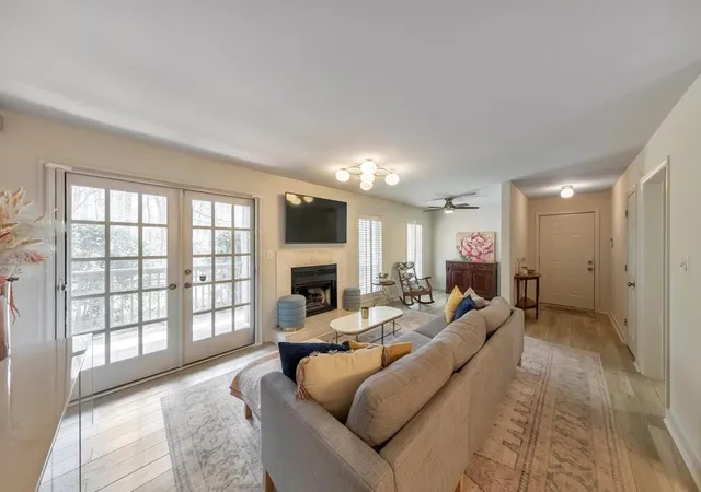 2901-lenox-rd-ne-1005-atlanta-ga-30324/hzid_1278d40d