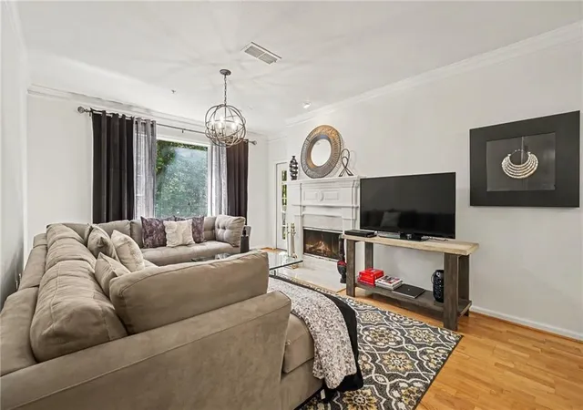 2400-cumberland-pkwy-se-213-atlanta-ga-30339/hzid_3c21a946