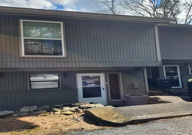 6204-overlook-rd-peachtree-corners-ga-30092/hzid_2a1d6a59