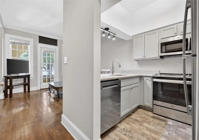 2855-peachtree-rd-109-atlanta-ga-30305/hzid_7d469c3e
