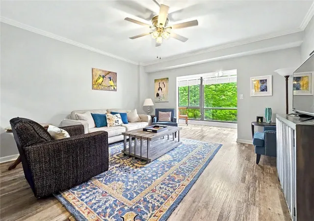 1800-clairmont-lake-301-decatur-ga-30033/hzid_562176bf