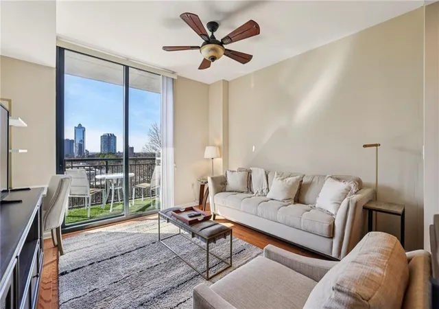 3040-peachtree-rd-nw-606-atlanta-ga-30305/hzid_2ca44e7b