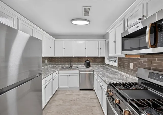 1632-roanoke-pl-se-marietta-ga-30067/hzid_05facd21