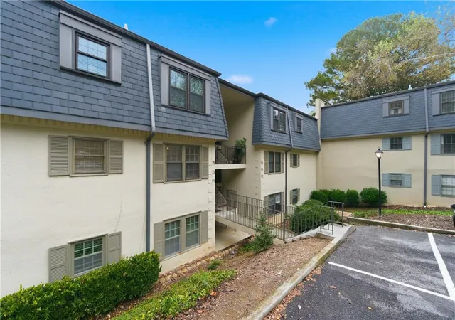 73-montre-sq-nw-atlanta-ga-30327/hzid_10f4b081