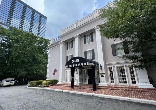 3648-peachtree-rd-ne-1m-atlanta-ga-30319/hzid_9761fbee
