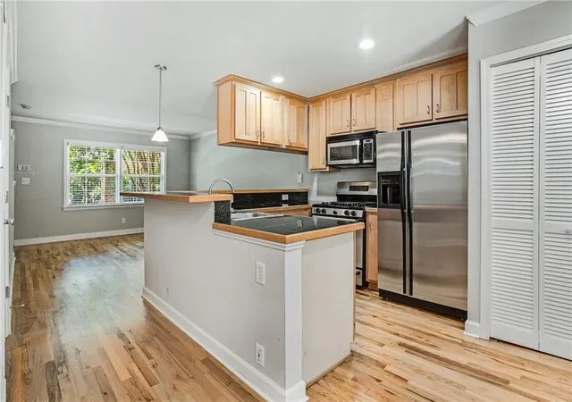 2232-dunseath-ave-nw-410-atlanta-ga-30318/hzid_df0f7cf0