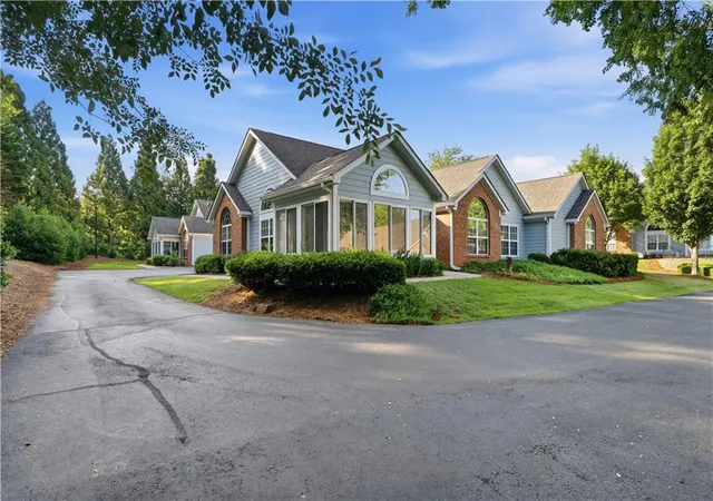 33104-harvest-ridge-ln-33-alpharetta-ga-30022/hzid_3fde0e2b