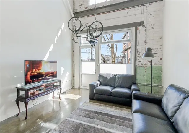 1661-la-france-st-ne-204-atlanta-ga-30307/hzid_e37d763e