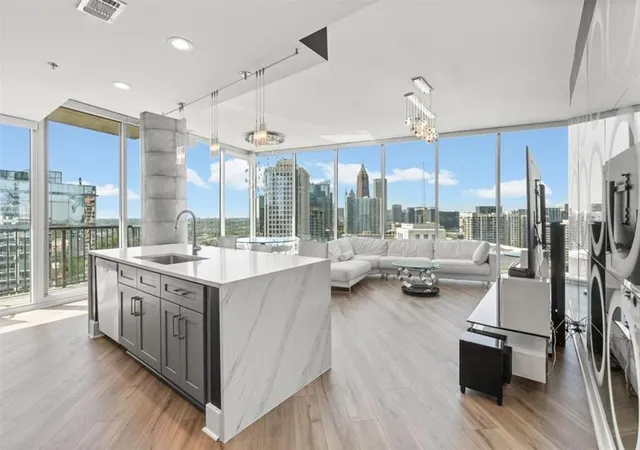 1080-peachtree-st-ne-2110-atlanta-ga-30309/hzid_cbf99166