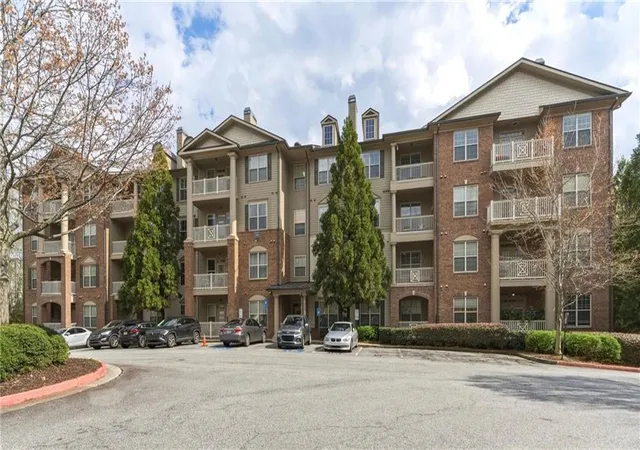 4805-w-village-wy-se-3204-smyrna-ga-30080/hzid_367bbfba