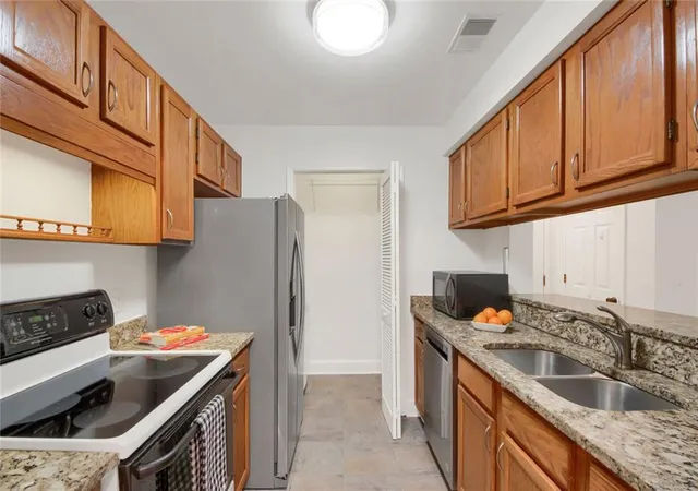 501-barrington-hills-dr-sandy-springs-ga-30350/hzid_1f967c67