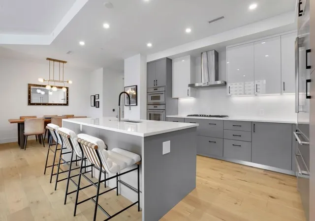 2425-peachtree-rd-ne-803-atlanta-ga-30305/hzid_dede09bb
