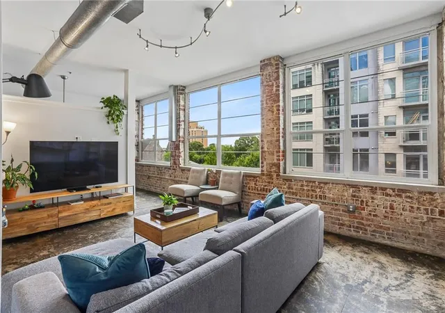 800-peachtree-st-ne-8613-atlanta-ga-30308/hzid_2aa88171