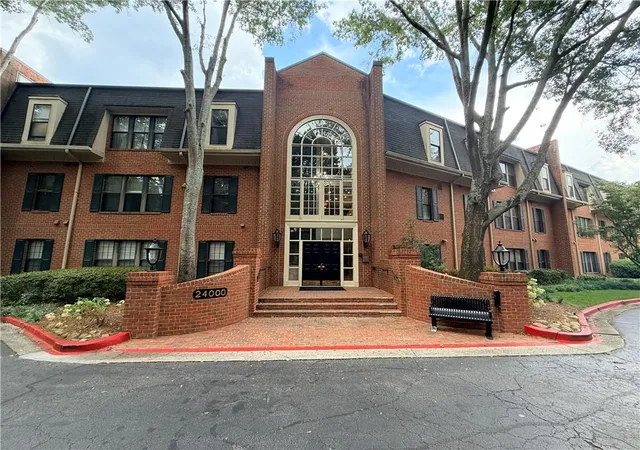 24216-plantation-dr-atlanta-ga-30324/hzid_84333e72