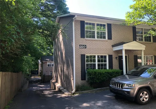 2232-dunseath-ave-nw-201-atlanta-ga-30318/hzid_1b1a3761