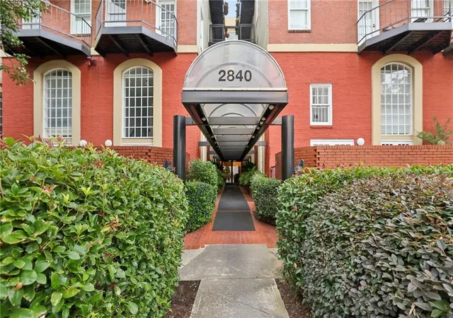 2840-peachtree-rd-108-atlanta-ga-30305/hzid_2484f2f3