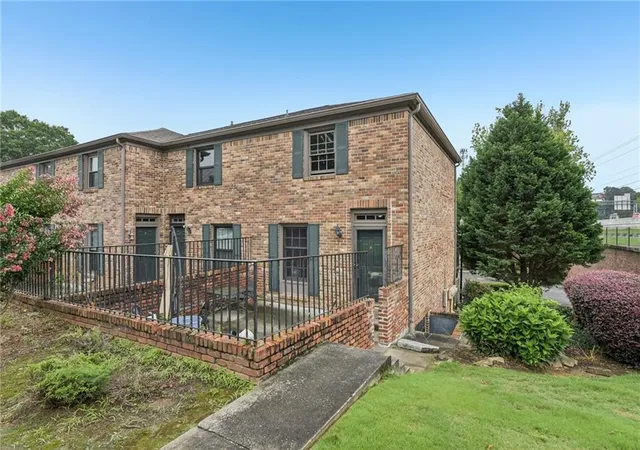 3071-colonial-way-h-atlanta-ga-30341/hzid_74d62264