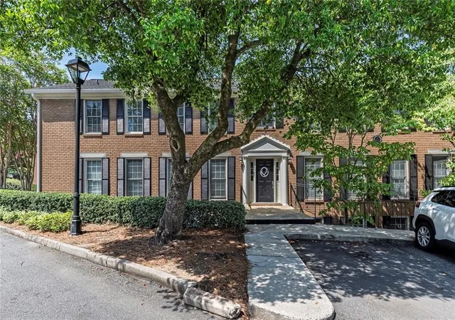 1101-collier-rd-nw-q5-atlanta-ga-30318/hzid_62de8ef8