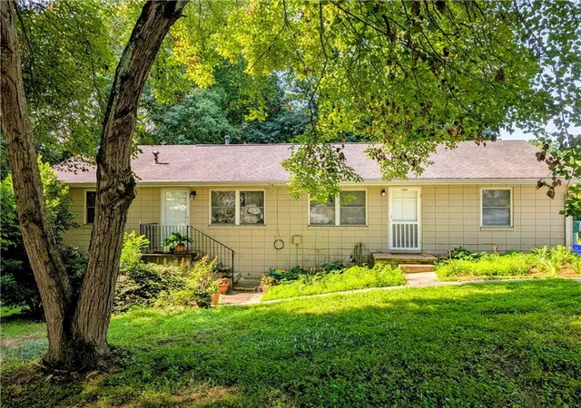 1066-powder-springs-st-se-smyrna-ga-30080/hzid_55a8cbc7