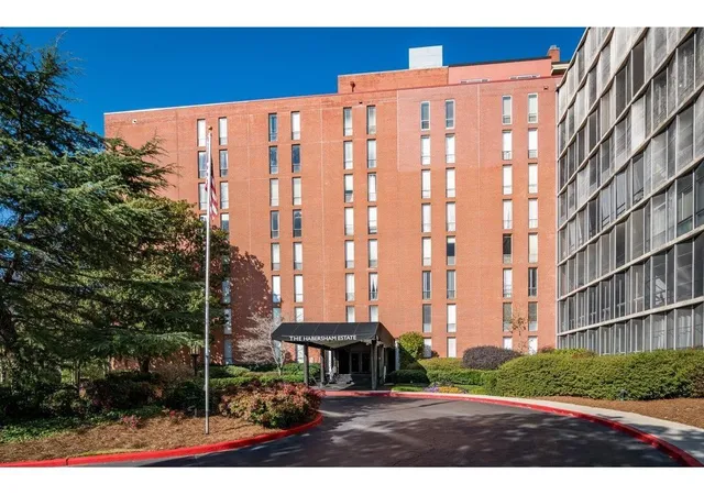 3060-pharr-ct-nw-511-atlanta-ga-30305/hzid_fa57f7bd