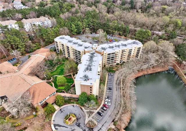 1800-clairmont-lake-a227-decatur-ga-30033/hzid_3e95b1b1