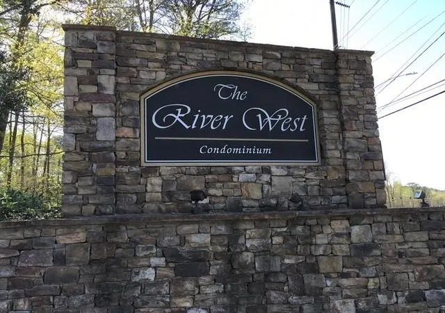4252-river-green-dr-nw-505-atlanta-ga-30327/hzid_794e39e1