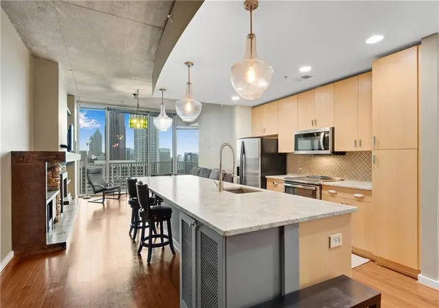 860-peachtree-st-ne-2504-atlanta-ga-30308/hzid_b5d9c054