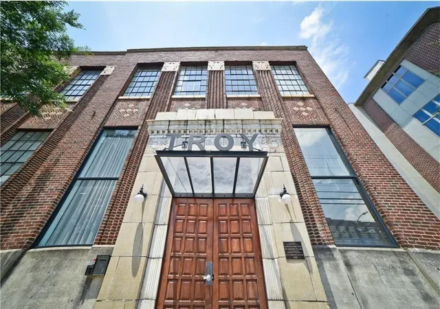 650-glen-iris-dr-ne-33-atlanta-ga-30308/hzid_71794e95