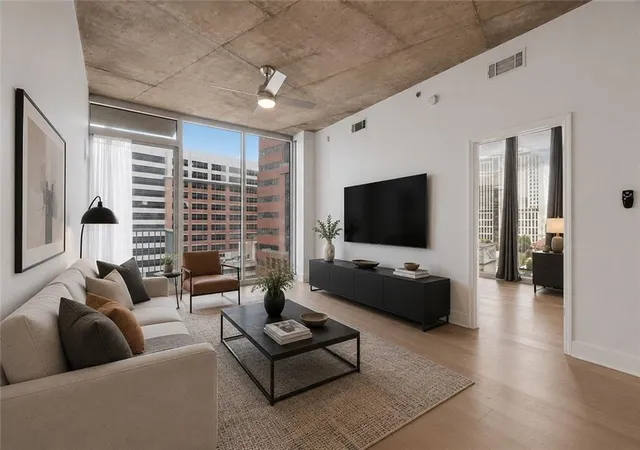 44-peachtree-pl-nw-1431-atlanta-ga-30309/hzid_7511ab07